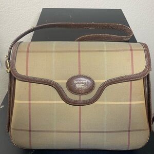 Vintage burberry’s nova check shoulder bag